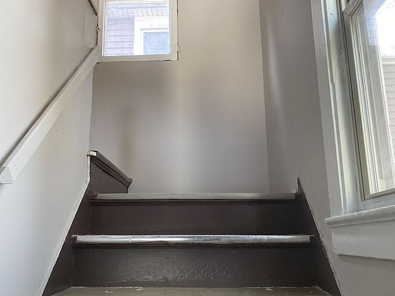 3rd image of 305 N Winton Rd Unit 2
