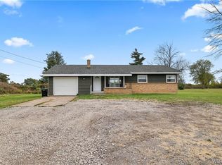 2394 Bedell Rd, Grand Island, NY 14072