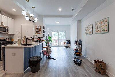 2nd image of 4931 N Saint Louis Ave #2F