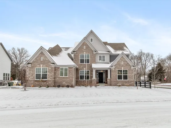 10223 Sand Run Ln, Fortville, IN 46040