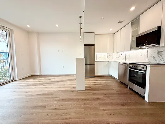 Rented by Pear NYC LLC | media 5