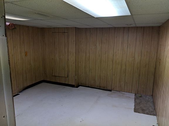 Extra room in basement
