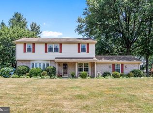 2575 Sandy Ln, York, PA 17406