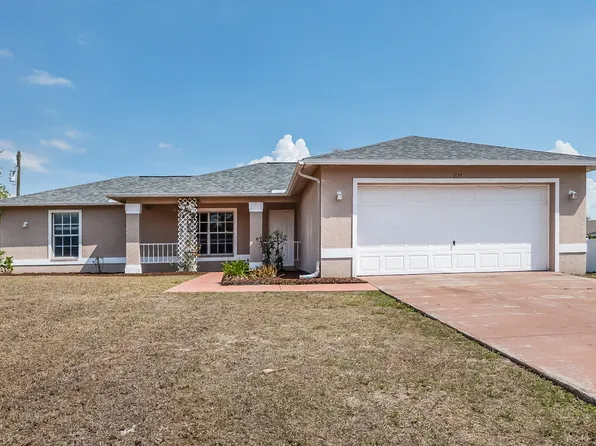 811 SW 14th Pl, Cape Coral, FL 33991