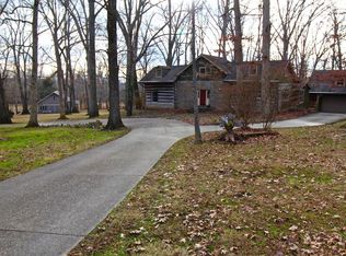 4008 Hawthorne Rd, La Grange, KY 40031