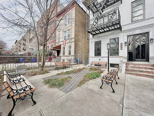 Rented by Doorway NYC, LLC | media 9