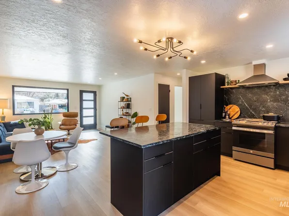 5126 W Wylie Ln, Boise, ID 83703