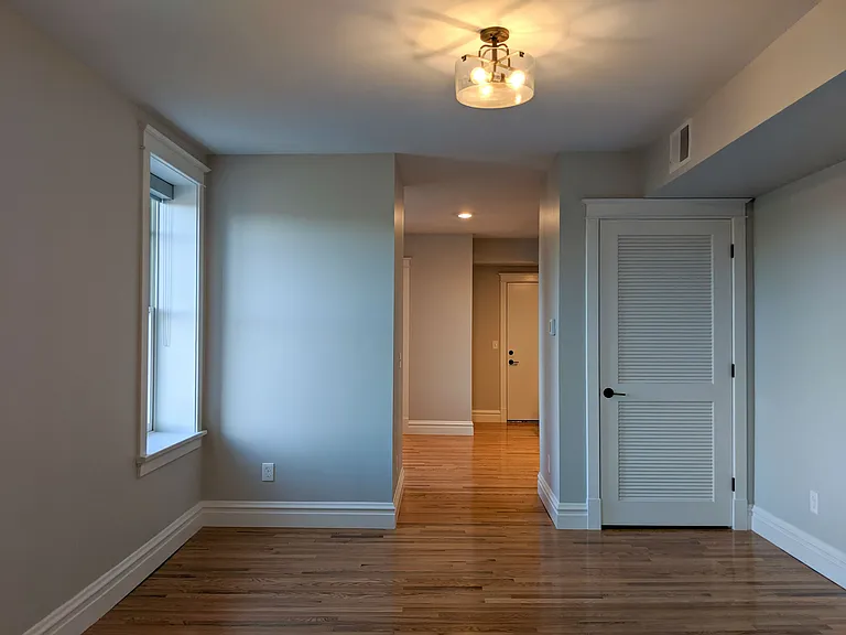 3756 California Ave #3W — Photo 4
