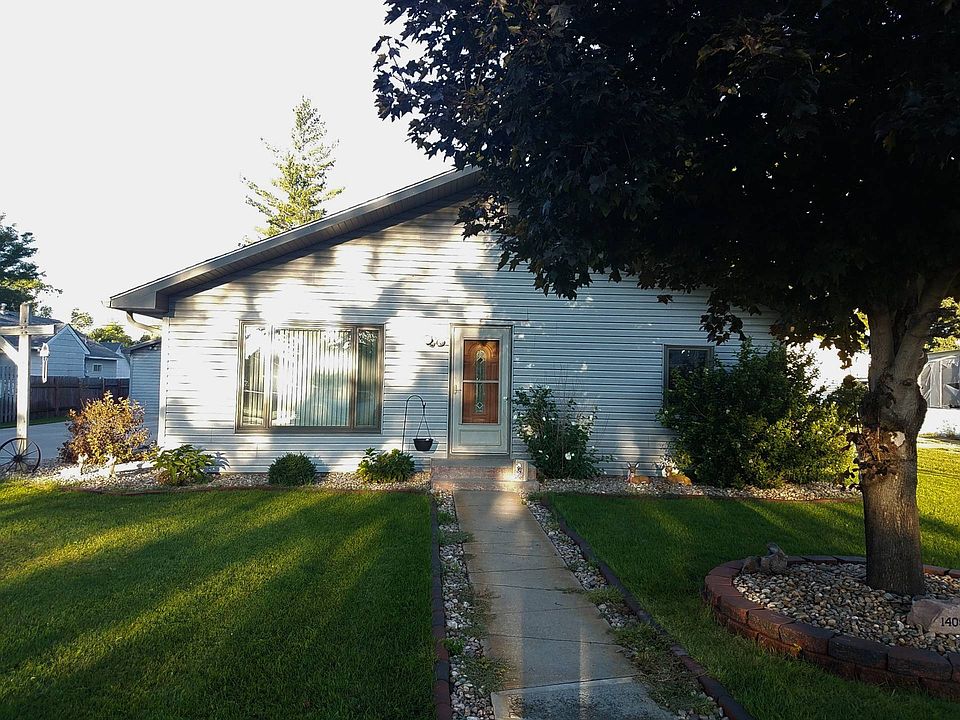 1409 K St, Cozad, NE 69130 MLS 11215304 Zillow