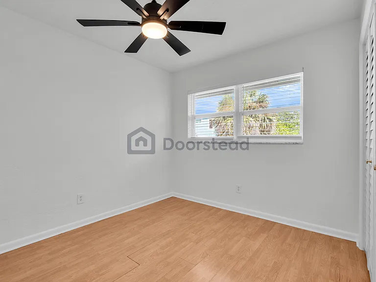 5 Hawk St #7 — Photo 19