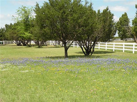 3rd image of 2293 Shady Oaks Cir