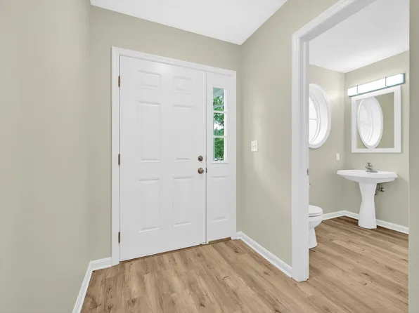 640 Courthouse Cir, Lititz, PA 17543