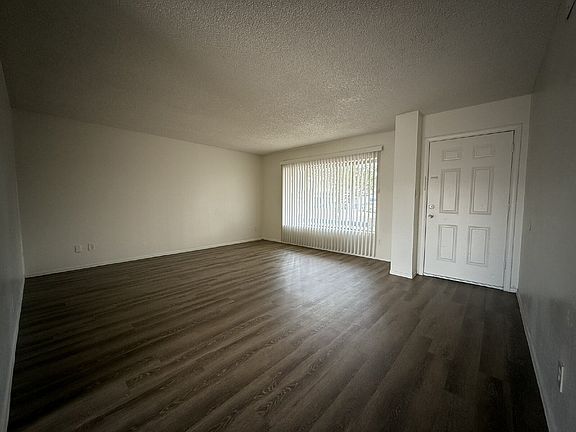 5th image of 7506 W Turney Ave