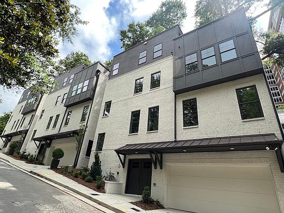 2nd image of 1819 Huntington Hills Ln NW