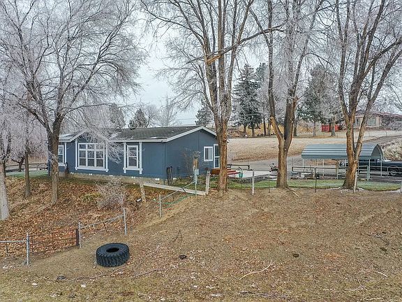 2nd image of 2204 NW Lon Smith Rd