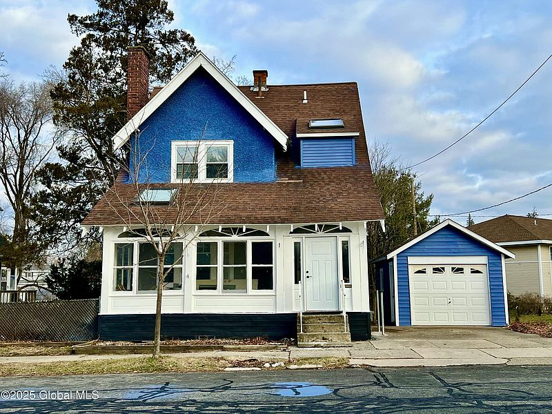 2nd image of 1067 Van Velsen Street
