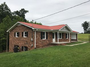 215 Johnson Creek Rd, Ararat, VA 24053