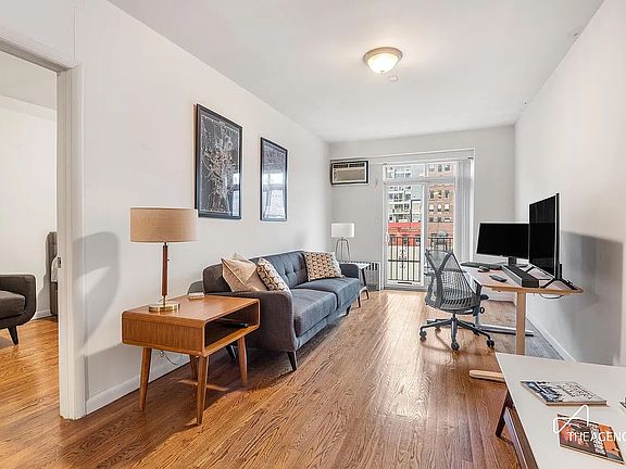 4th image of 244 W 21st St APT 3B