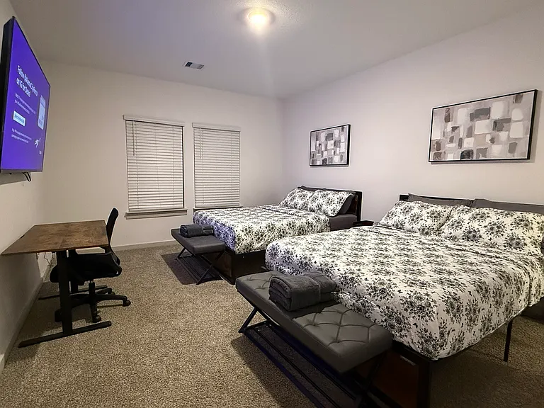 1815 Rolling Hill Ln — Photo 50