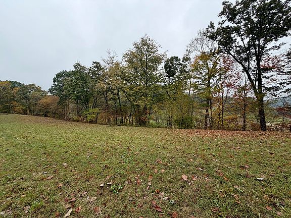 5th image of 805 Burton Williams Rd