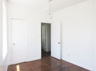 126 Alexander Street, Charleston, SC 29403