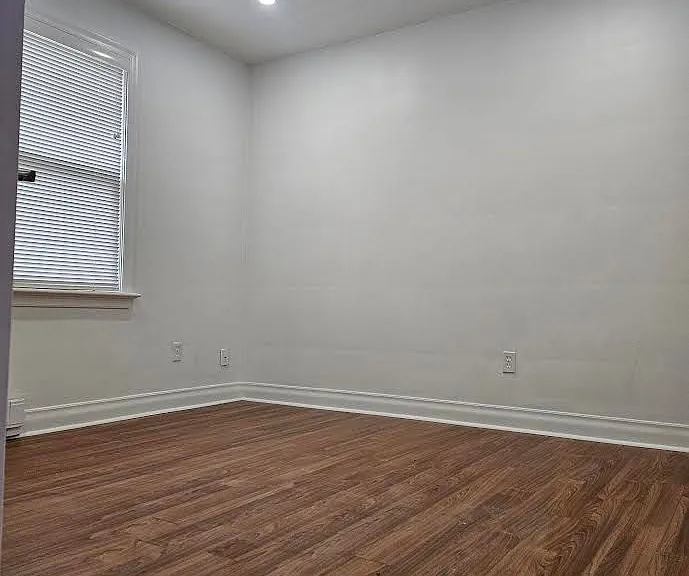 862 Armour Rd — Photo 10
