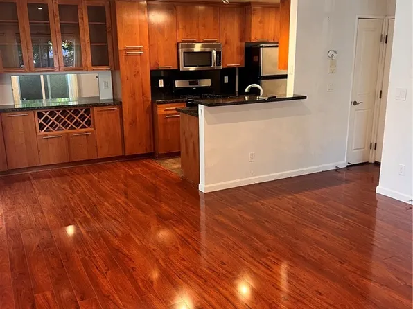 1554 N Hobart Blvd APT 2, Los Angeles, CA 90027