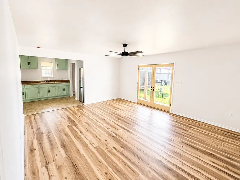 6612 Midway Rd — Photo 4