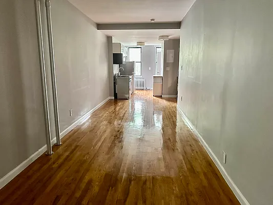 Rented by Premier One Realty LLC | media 16