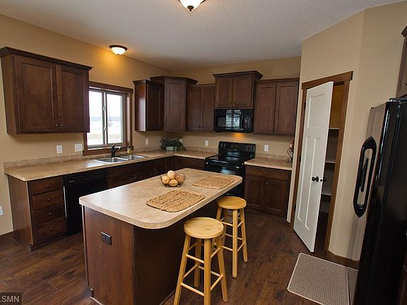 3rd image of 14782 Zeolite St NW