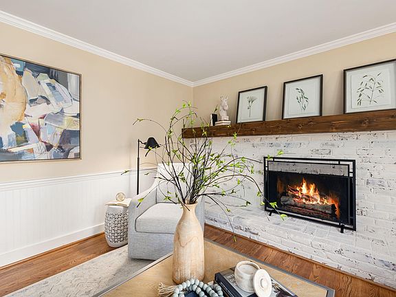 4th image of 2101 Tyson St