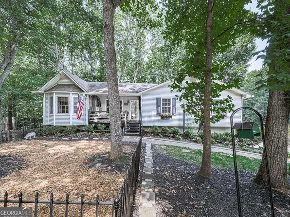 125 W Mountain Oak St, Canton, GA 30115