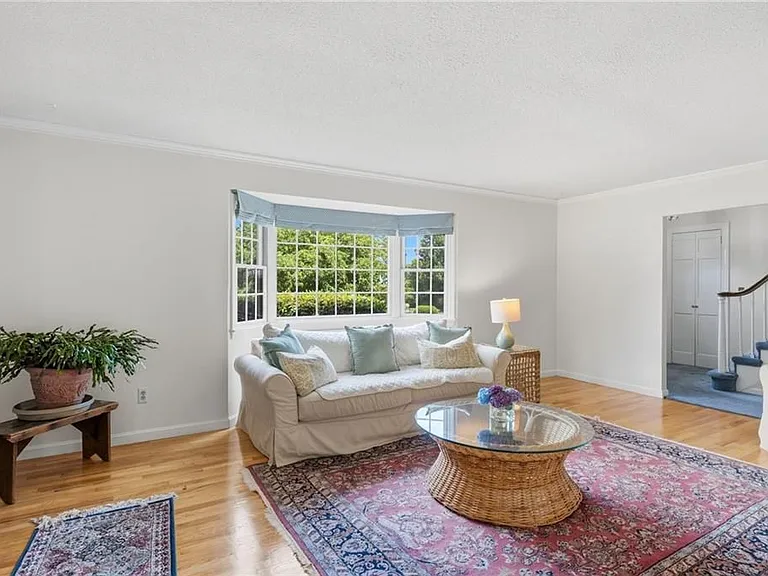 131 Taylor Rd — Photo 14