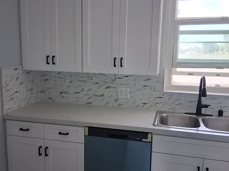 8616 S 5th Ave #8616 — Photo 5