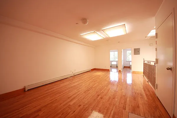 Rented by KeyWorthy | media 8