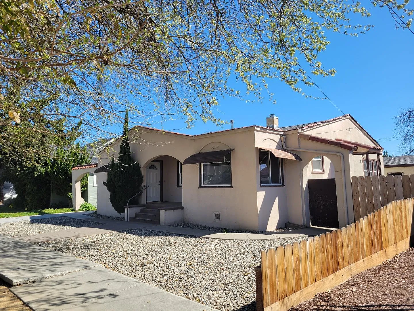 973 San Benito St photo 1