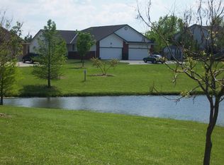 6323 Quail Ridge St, Bel Aire, KS 67220