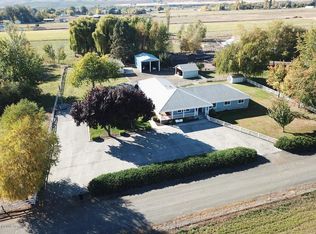 14000 McInnis Ln, Yakima, WA 98903