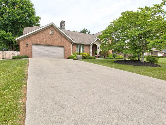 5th image of 120 Holly Hills Dr