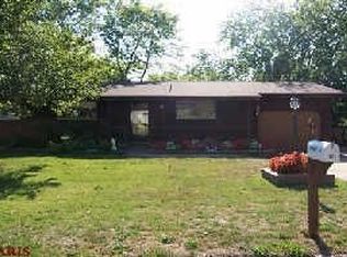 526 Aqua Ridge Dr, Saint Louis, MO 63129