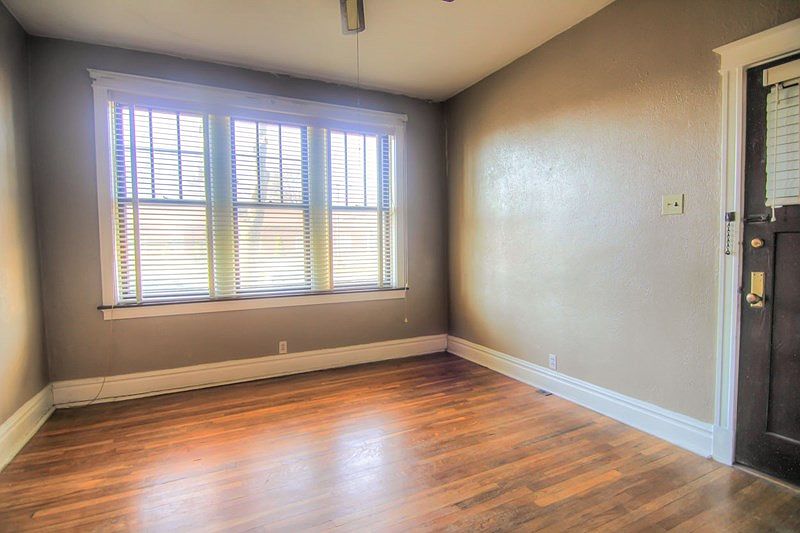 1st image of 5520 S Grand Blvd APT 1S