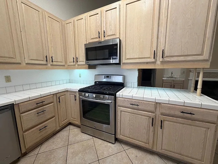 2911 Country Club Dr — Photo 15