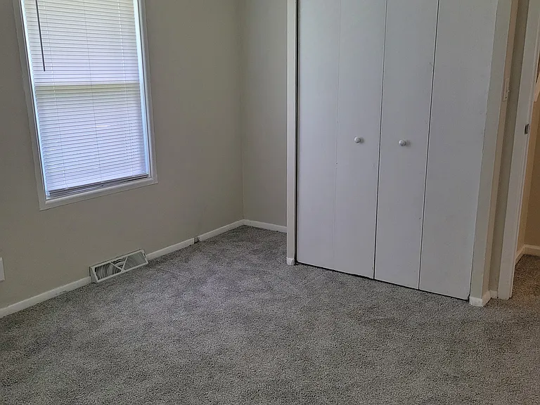 920 Princeton Dr — Photo 20