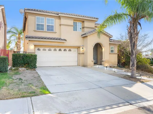16495 El Revino Dr, Fontana, CA 92336