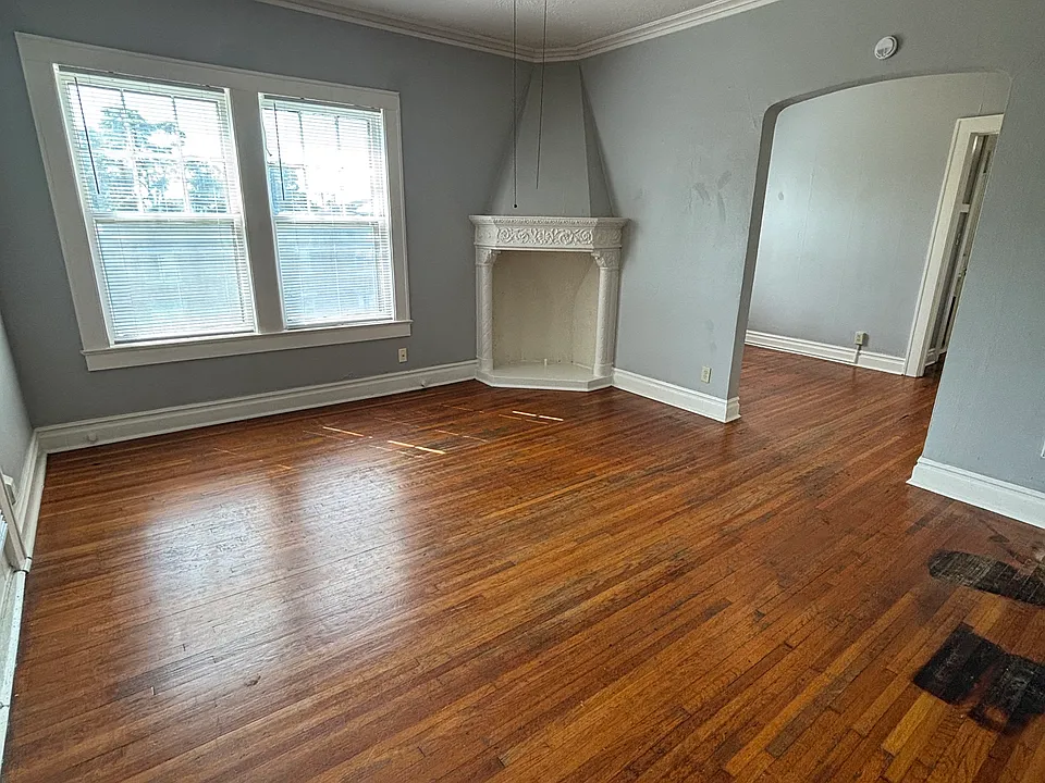 1308 S Carthage Ave #5