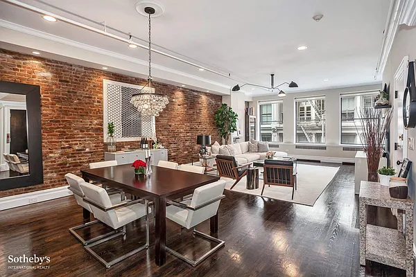 Sold by Sotheby's International Realty | media 1