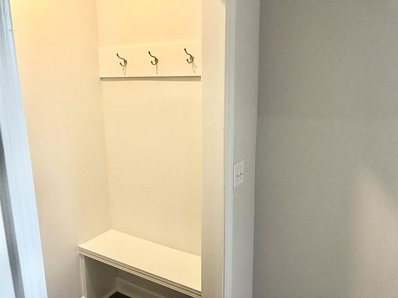 5th image of 3007 Stanhope Dr