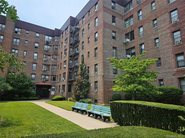 2220 Burnett Street #1G, Brooklyn, NY 11229