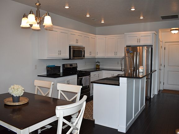 Dining room & Kitchen