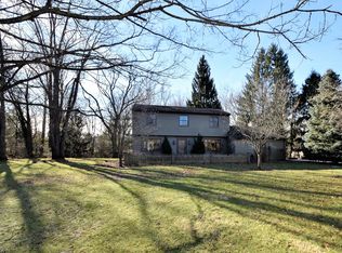 39183 Sycamore Ln, Grafton, OH 44044